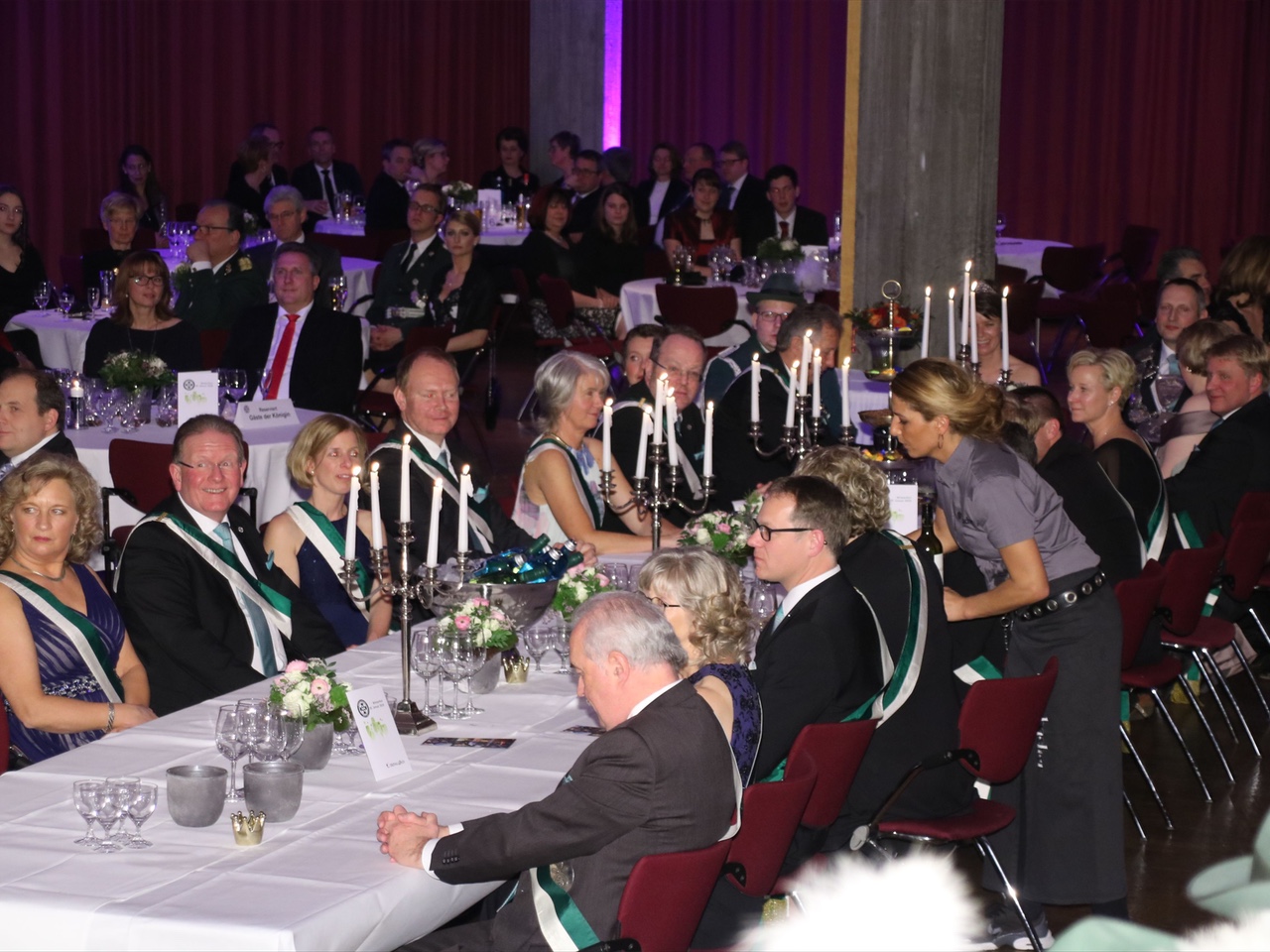 Throngesellschaft auf dem Winterfest der Bürgerschützen Ahlen