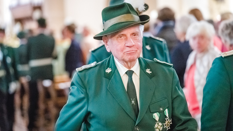Dr. Walter Mentrup